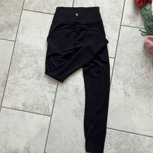 Lululemon In Movement Tight 25” *Everlux